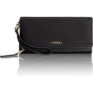TUMI Women's Voyageur Travel Wristlet Wallet Passport Cash & Card Holders Black